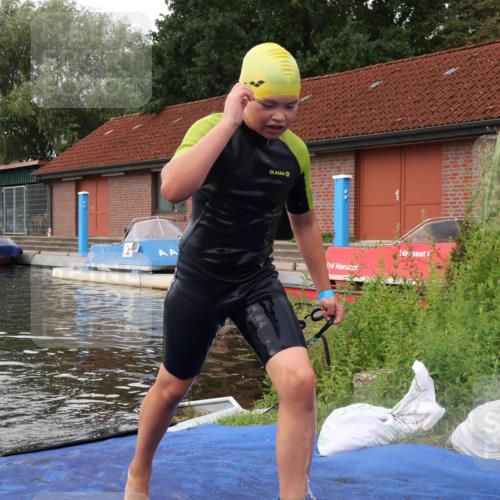 31.08.2025 - Elbe Triathlon Hamburg Luisa Fischer http://msf.ph/oto/8679239 31.08.2025 12:36:38 Schwimmen 1682 meine-sportfotos.de