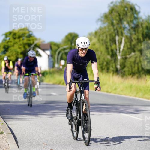31.08.2025 - Elbe Triathlon Hamburg Michael Burmester http://msf.ph/oto/8679283 31.08.2025 10:38:14 Radfahren 824, 832, 844, 1016, 1047, 1048, 1083, 1152 meine-sportfotos.de