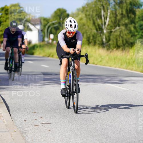 31.08.2025 - Elbe Triathlon Hamburg Michael Burmester http://msf.ph/oto/8679375 31.08.2025 10:38:30 Radfahren 783, 790, 795, 899, 971, 1077, 1109 meine-sportfotos.de