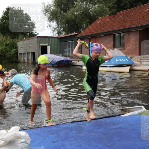31.08.2025 - Elbe Triathlon Hamburg Luisa Fischer http://msf.ph/oto/8679449 31.08.2025 12:47:48 Schwimmen 1700, 1702, 1708, 1710, 1716, 1717, 1719 meine-sportfotos.de