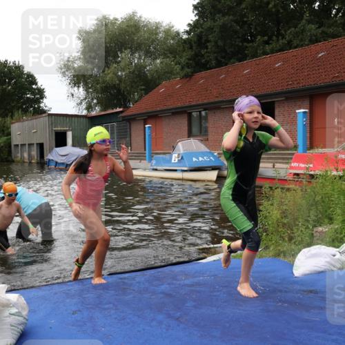 31.08.2025 - Elbe Triathlon Hamburg Luisa Fischer http://msf.ph/oto/8679452 31.08.2025 12:47:49 Schwimmen 1700, 1702, 1708, 1710, 1716, 1717, 1719 meine-sportfotos.de