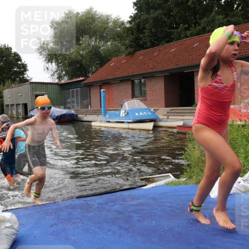 31.08.2025 - Elbe Triathlon Hamburg Luisa Fischer http://msf.ph/oto/8679459 31.08.2025 12:47:50 Schwimmen 1700, 1702, 1708, 1710, 1716, 1717, 1719 meine-sportfotos.de