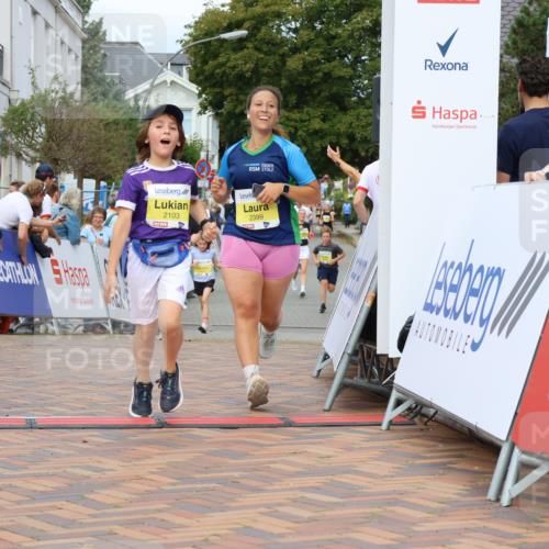 31.08.2025 - 21. Blankeneser Heldenlauf Strokosch-Dieckow http://msf.ph/oto/8679467 31.08.2025 10:31:17 Ziel 2437, 2324, 2551, 2121, 2307, 2649, 2647, 2399, 2103 meine-sportfotos.de