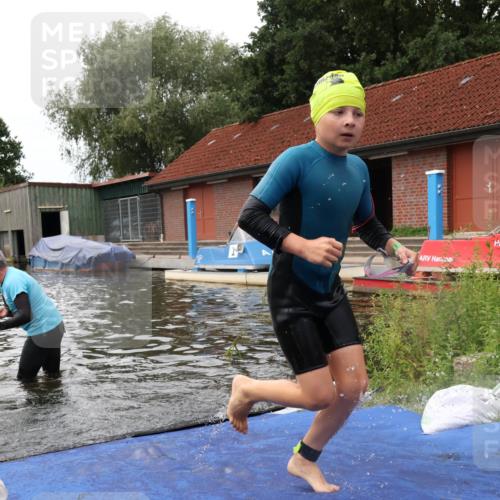 31.08.2025 - Elbe Triathlon Hamburg Luisa Fischer http://msf.ph/oto/8679479 31.08.2025 12:47:54 Schwimmen 1700, 1702, 1708, 1710, 1719 meine-sportfotos.de