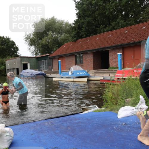 31.08.2025 - Elbe Triathlon Hamburg Luisa Fischer http://msf.ph/oto/8679480 31.08.2025 12:47:54 Schwimmen 1700, 1702, 1708, 1710, 1719 meine-sportfotos.de