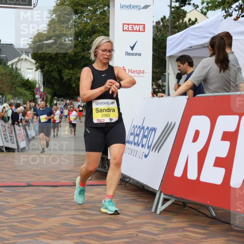 31.08.2025 - 21. Blankeneser Heldenlauf Strokosch-Dieckow http://msf.ph/oto/8679497 31.08.2025 10:25:17 Ziel 2641, 2357, 2636, 2053, 2359, 2661, 2383 meine-sportfotos.de