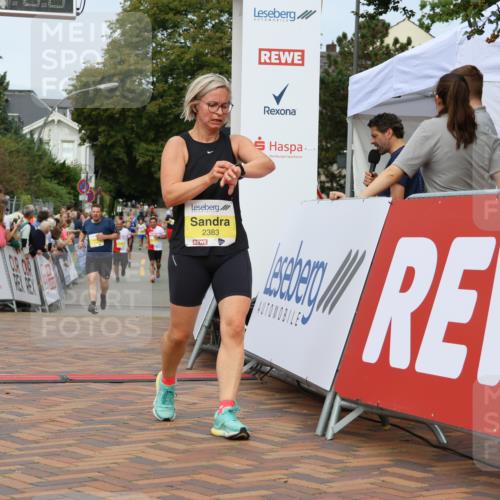 31.08.2025 - 21. Blankeneser Heldenlauf Strokosch-Dieckow http://msf.ph/oto/8679507 31.08.2025 10:25:17 Ziel 2641, 2357, 2636, 2053, 2359, 2661, 2383 meine-sportfotos.de