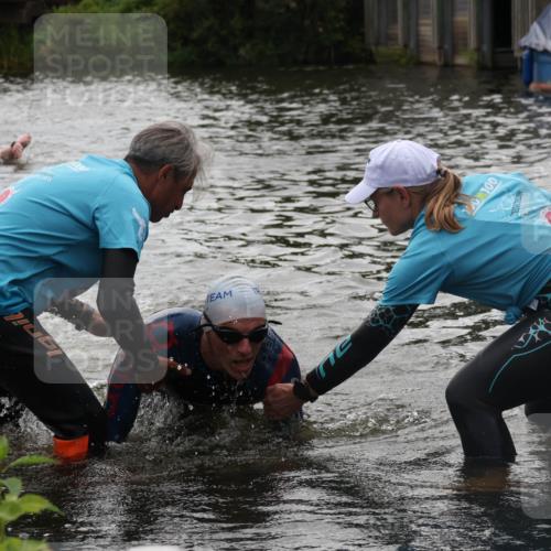 31.08.2025 - Elbe Triathlon Hamburg Luisa Fischer http://msf.ph/oto/8679532 31.08.2025 14:02:31 Schwimmen 159 meine-sportfotos.de