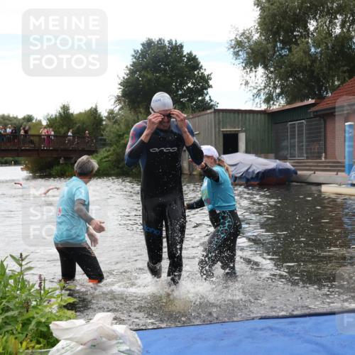 31.08.2025 - Elbe Triathlon Hamburg Luisa Fischer http://msf.ph/oto/8679540 31.08.2025 14:02:32 Schwimmen 159 meine-sportfotos.de