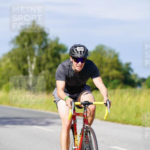 31.08.2025 - Elbe Triathlon Hamburg Michael Burmester http://msf.ph/oto/8679628 31.08.2025 10:39:25 Radfahren 945, 1031, 1065, 1092, 1258, 1265, 1278 meine-sportfotos.de