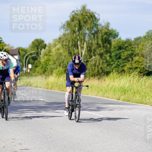 31.08.2025 - Elbe Triathlon Hamburg Michael Burmester http://msf.ph/oto/8679633 31.08.2025 10:39:29 Radfahren 836, 945, 1037, 1107, 1258, 1265 meine-sportfotos.de