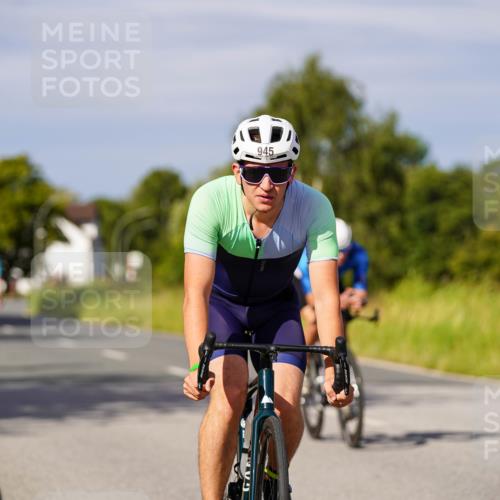 31.08.2025 - Elbe Triathlon Hamburg Michael Burmester http://msf.ph/oto/8679643 31.08.2025 10:39:30 Radfahren 836, 945, 1037, 1107, 1258, 1265 meine-sportfotos.de