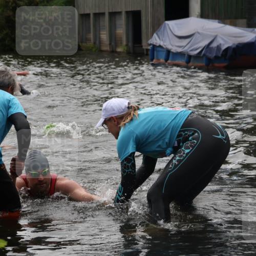 31.08.2025 - Elbe Triathlon Hamburg Luisa Fischer http://msf.ph/oto/8679679 31.08.2025 14:03:52 Schwimmen 131, 139, 163 meine-sportfotos.de