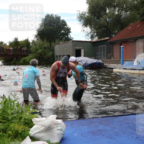 31.08.2025 - Elbe Triathlon Hamburg Luisa Fischer http://msf.ph/oto/8679688 31.08.2025 14:03:54 Schwimmen 131, 139, 157, 163 meine-sportfotos.de