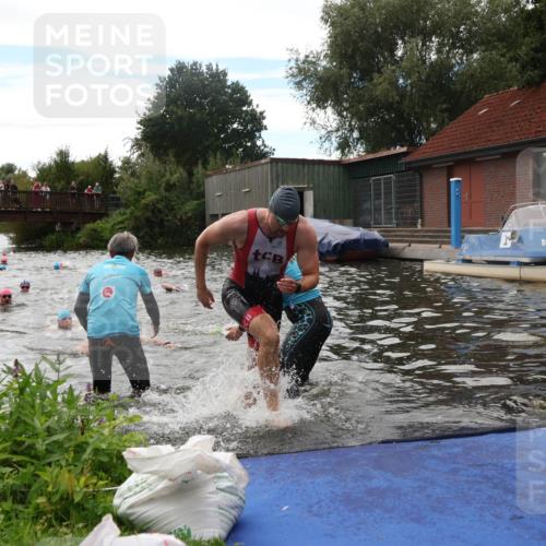 31.08.2025 - Elbe Triathlon Hamburg Luisa Fischer http://msf.ph/oto/8679691 31.08.2025 14:03:54 Schwimmen 131, 139, 157, 163 meine-sportfotos.de