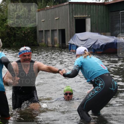 31.08.2025 - Elbe Triathlon Hamburg Luisa Fischer http://msf.ph/oto/8679698 31.08.2025 14:03:57 Schwimmen 131, 139, 147, 157, 163 meine-sportfotos.de