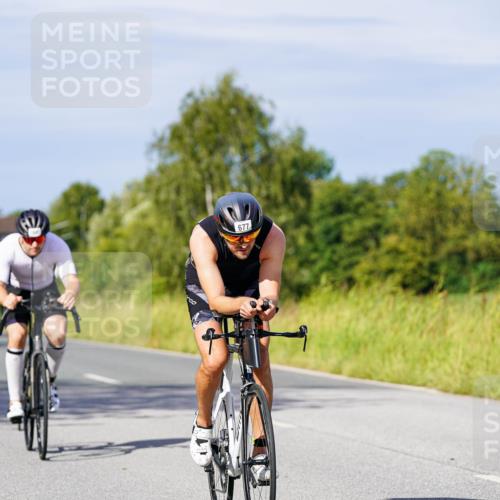 31.08.2025 - Elbe Triathlon Hamburg Michael Burmester http://msf.ph/oto/8679830 31.08.2025 10:40:06 Radfahren 997, 1095, 1286 meine-sportfotos.de