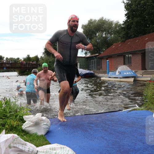 31.08.2025 - Elbe Triathlon Hamburg Luisa Fischer http://msf.ph/oto/8679840 31.08.2025 14:04:30 Schwimmen 121, 123, 124, 132, 135, 141, 143, 152, 156 meine-sportfotos.de