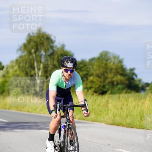 31.08.2025 - Elbe Triathlon Hamburg Michael Burmester http://msf.ph/oto/8679854 31.08.2025 10:40:16 Radfahren 1028 meine-sportfotos.de