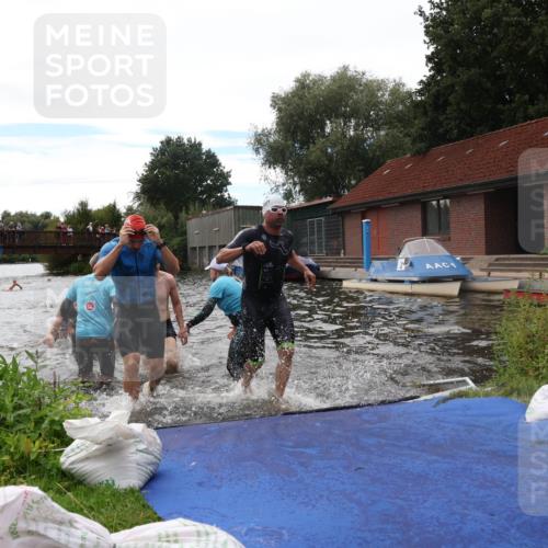 31.08.2025 - Elbe Triathlon Hamburg Luisa Fischer http://msf.ph/oto/8679856 31.08.2025 14:04:34 Schwimmen 123, 124, 125, 129, 132, 135, 141, 143, 152, 161 meine-sportfotos.de