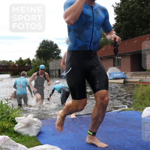 31.08.2025 - Elbe Triathlon Hamburg Luisa Fischer http://msf.ph/oto/8679867 31.08.2025 14:04:36 Schwimmen 123, 124, 125, 129, 132, 141, 150, 152, 155, 161 meine-sportfotos.de