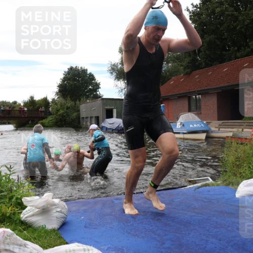 31.08.2025 - Elbe Triathlon Hamburg Luisa Fischer http://msf.ph/oto/8679877 31.08.2025 14:04:38 Schwimmen 123, 124, 125, 129, 132, 141, 150, 155, 161 meine-sportfotos.de