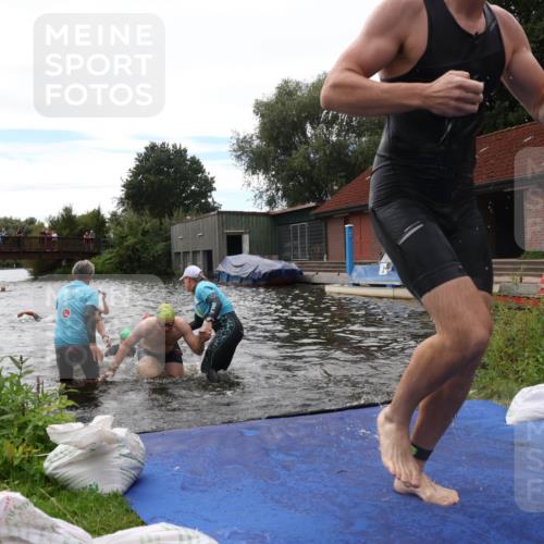 31.08.2025 - Elbe Triathlon Hamburg Luisa Fischer http://msf.ph/oto/8679879 31.08.2025 14:04:38 Schwimmen 123, 124, 125, 129, 132, 141, 150, 155, 161 meine-sportfotos.de