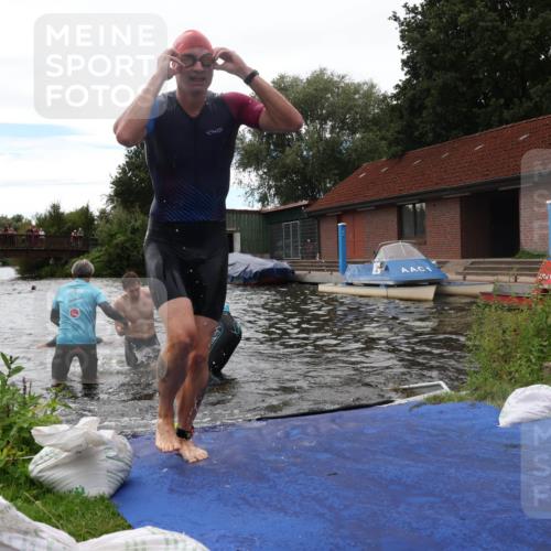 31.08.2025 - Elbe Triathlon Hamburg Luisa Fischer http://msf.ph/oto/8679920 31.08.2025 14:04:46 Schwimmen 125, 129, 130, 146, 150, 155 meine-sportfotos.de