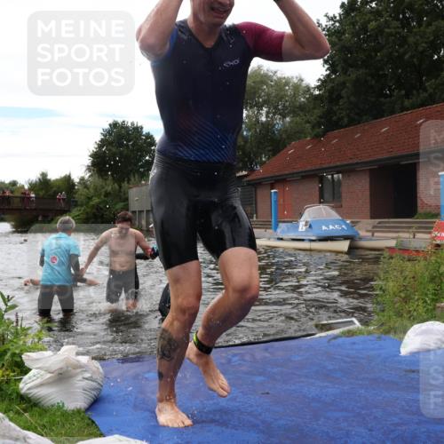 31.08.2025 - Elbe Triathlon Hamburg Luisa Fischer http://msf.ph/oto/8679922 31.08.2025 14:04:47 Schwimmen 125, 130, 146, 150, 155 meine-sportfotos.de