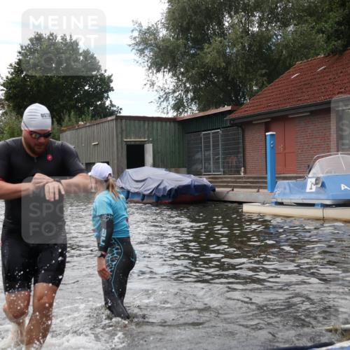31.08.2025 - Elbe Triathlon Hamburg Luisa Fischer http://msf.ph/oto/8679926 31.08.2025 14:04:50 Schwimmen 130, 146, 150 meine-sportfotos.de
