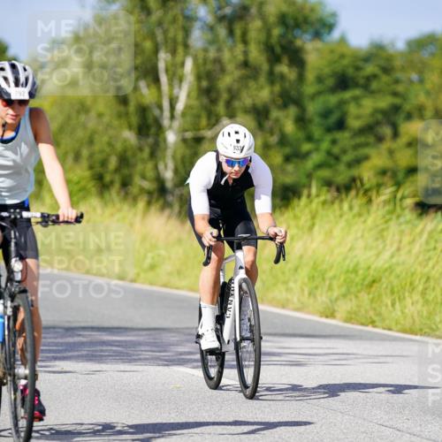 31.08.2025 - Elbe Triathlon Hamburg Michael Burmester http://msf.ph/oto/8679966 31.08.2025 10:40:58 Radfahren 792, 933, 1255 meine-sportfotos.de