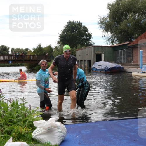 31.08.2025 - Elbe Triathlon Hamburg Luisa Fischer http://msf.ph/oto/8680028 31.08.2025 14:06:29 Schwimmen 154 meine-sportfotos.de