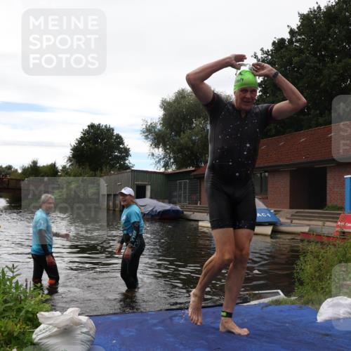 31.08.2025 - Elbe Triathlon Hamburg Luisa Fischer http://msf.ph/oto/8680043 31.08.2025 14:06:32 Schwimmen 154 meine-sportfotos.de