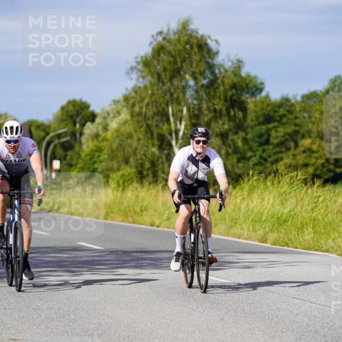 31.08.2025 - Elbe Triathlon Hamburg Michael Burmester http://msf.ph/oto/8680072 31.08.2025 10:41:34 Radfahren 955, 1003, 1022, 1035, 1062, 1096, 1148, 1279 meine-sportfotos.de