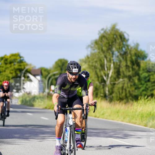 31.08.2025 - Elbe Triathlon Hamburg Michael Burmester http://msf.ph/oto/8680191 31.08.2025 10:42:15 Radfahren 993, 1082, 1250, 1297 meine-sportfotos.de