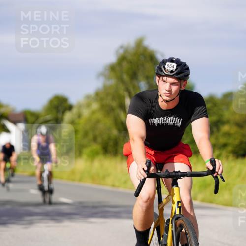 31.08.2025 - Elbe Triathlon Hamburg Michael Burmester http://msf.ph/oto/8680251 31.08.2025 10:42:32 Radfahren 954, 973, 1008, 1026, 1055, 1105, 1160, 1303, 1321, 1323 meine-sportfotos.de