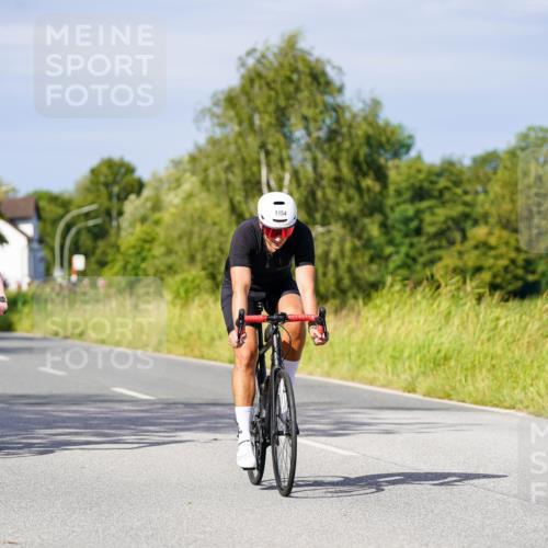 31.08.2025 - Elbe Triathlon Hamburg Michael Burmester http://msf.ph/oto/8680306 31.08.2025 10:42:45 Radfahren 1013, 1074, 1154 meine-sportfotos.de