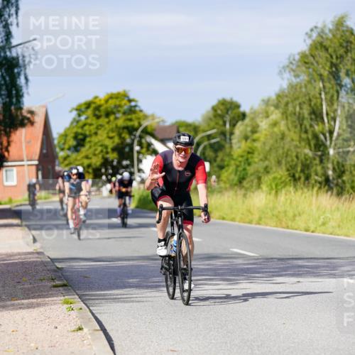 31.08.2025 - Elbe Triathlon Hamburg Michael Burmester http://msf.ph/oto/8680315 31.08.2025 10:42:52 Radfahren 934, 1098, 1266, 1281, 1329 meine-sportfotos.de