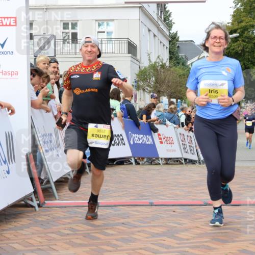 31.08.2025 - 21. Blankeneser Heldenlauf Strokosch-Dieckow http://msf.ph/oto/8680324 31.08.2025 10:30:37 Ziel 2560, 2106, 2599, 2102 meine-sportfotos.de