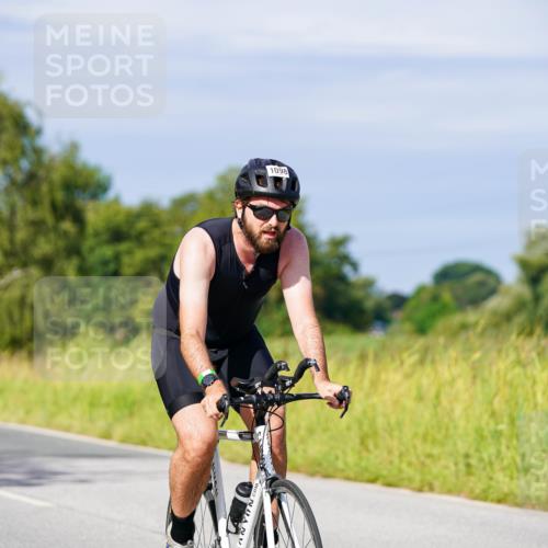 31.08.2025 - Elbe Triathlon Hamburg Michael Burmester http://msf.ph/oto/8680342 31.08.2025 10:42:58 Radfahren 934, 991, 1098, 1219, 1266, 1305, 1329 meine-sportfotos.de