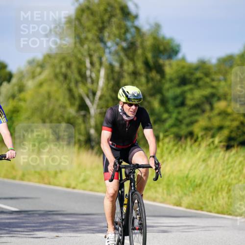 31.08.2025 - Elbe Triathlon Hamburg Michael Burmester http://msf.ph/oto/8680364 31.08.2025 10:43:08 Radfahren 806, 1010, 1103, 1196, 1280, 1299, 1327 meine-sportfotos.de