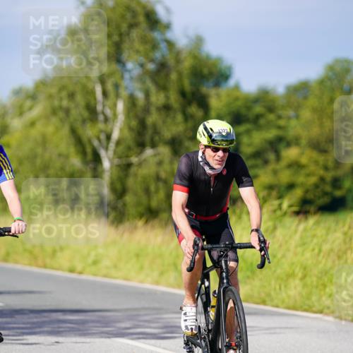 31.08.2025 - Elbe Triathlon Hamburg Michael Burmester http://msf.ph/oto/8680367 31.08.2025 10:43:08 Radfahren 806, 1010, 1103, 1196, 1280, 1299, 1327 meine-sportfotos.de