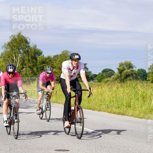 31.08.2025 - Elbe Triathlon Hamburg Michael Burmester http://msf.ph/oto/8680381 31.08.2025 10:43:10 Radfahren 806, 1010, 1020, 1103, 1196, 1280, 1299, 1327 meine-sportfotos.de