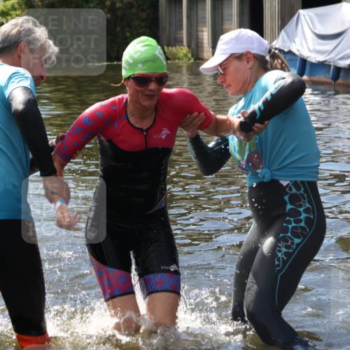 31.08.2025 - Elbe Triathlon Hamburg Luisa Fischer http://msf.ph/oto/8680387 31.08.2025 14:38:45 Schwimmen  meine-sportfotos.de