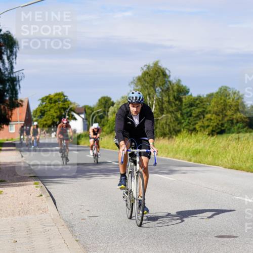 31.08.2025 - Elbe Triathlon Hamburg Michael Burmester http://msf.ph/oto/8680404 31.08.2025 10:43:16 Radfahren 958, 1020, 1180, 1196, 1302, 1310 meine-sportfotos.de
