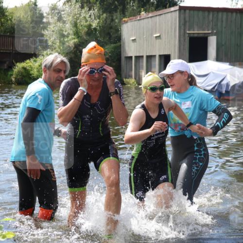 31.08.2025 - Elbe Triathlon Hamburg Luisa Fischer http://msf.ph/oto/8680415 31.08.2025 14:39:41 Schwimmen  meine-sportfotos.de