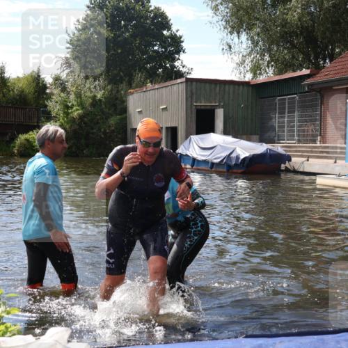 31.08.2025 - Elbe Triathlon Hamburg Luisa Fischer http://msf.ph/oto/8680429 31.08.2025 14:40:11 Schwimmen  meine-sportfotos.de