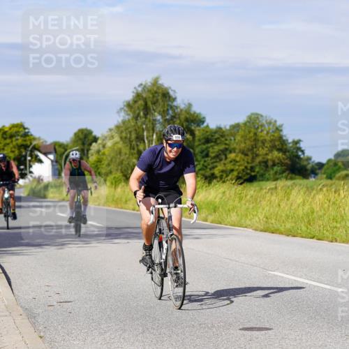31.08.2025 - Elbe Triathlon Hamburg Michael Burmester http://msf.ph/oto/8680431 31.08.2025 10:43:22 Radfahren 958, 1108, 1227, 1248, 1302 meine-sportfotos.de