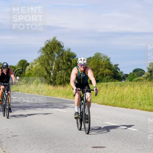 31.08.2025 - Elbe Triathlon Hamburg Michael Burmester http://msf.ph/oto/8680440 31.08.2025 10:43:24 Radfahren 958, 1108, 1227, 1248, 1302 meine-sportfotos.de