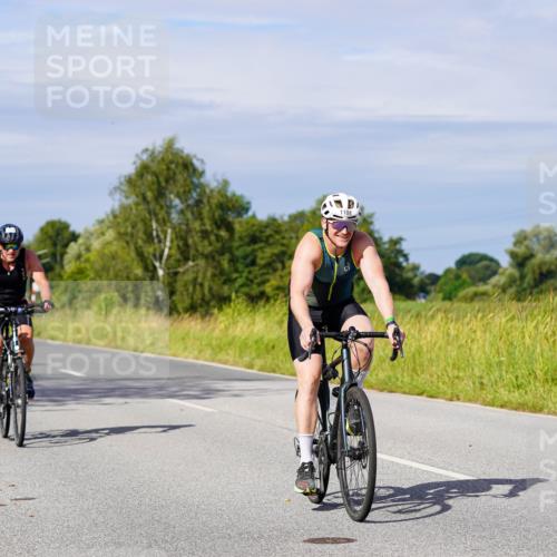31.08.2025 - Elbe Triathlon Hamburg Michael Burmester http://msf.ph/oto/8680442 31.08.2025 10:43:24 Radfahren 958, 1108, 1227, 1248, 1302 meine-sportfotos.de